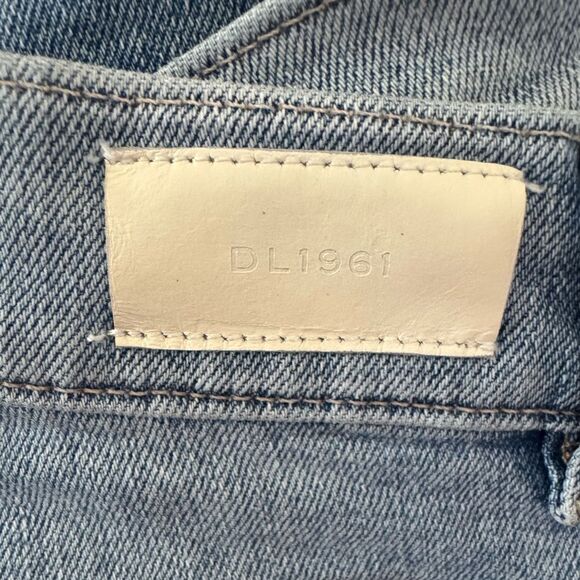 DL1961 Bridget Boot medium wash Size 28 - Picture 3 of 8